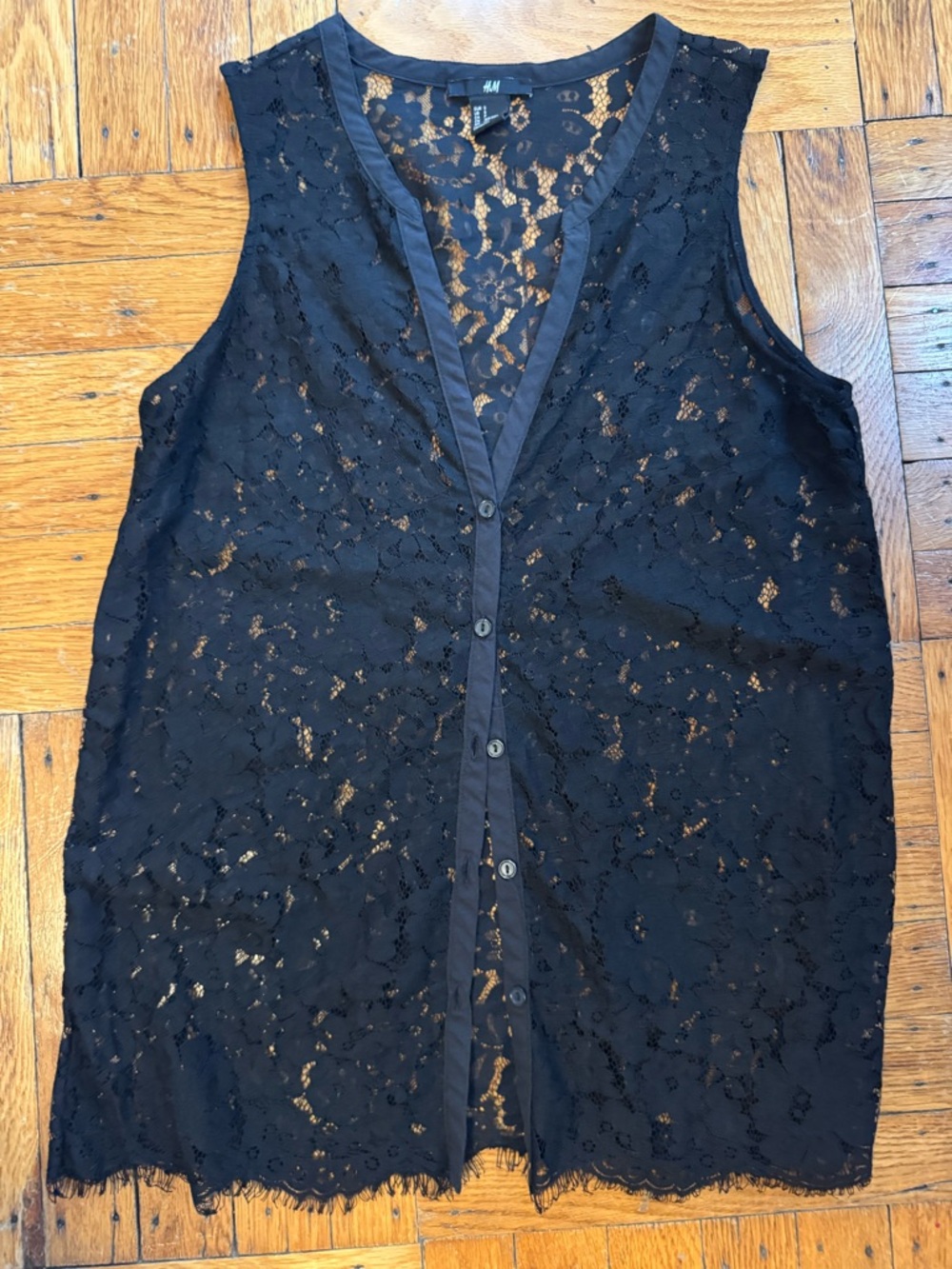 H&M Black Floral Lace Sleeveless Top - Picture 2 of 5